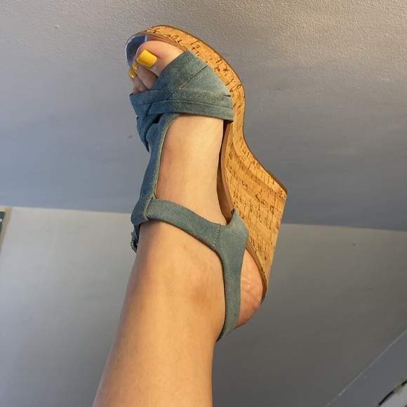 Michael Kors Baby Blue Wedges Size 7.5 - Picture 7 of 8